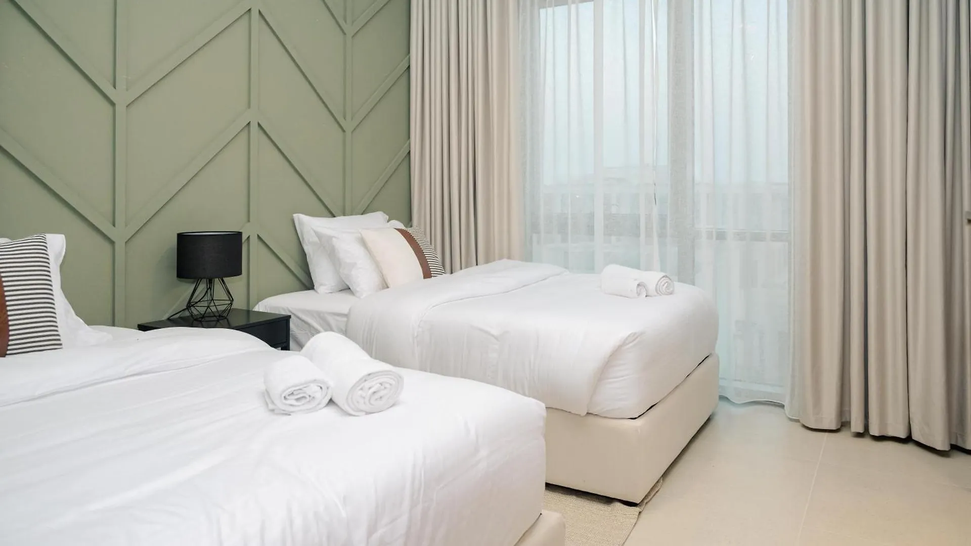 Brand New Modern 2 Bedroom Retreat In Dubai Creek Harbour 0*,  United Arab Emirates