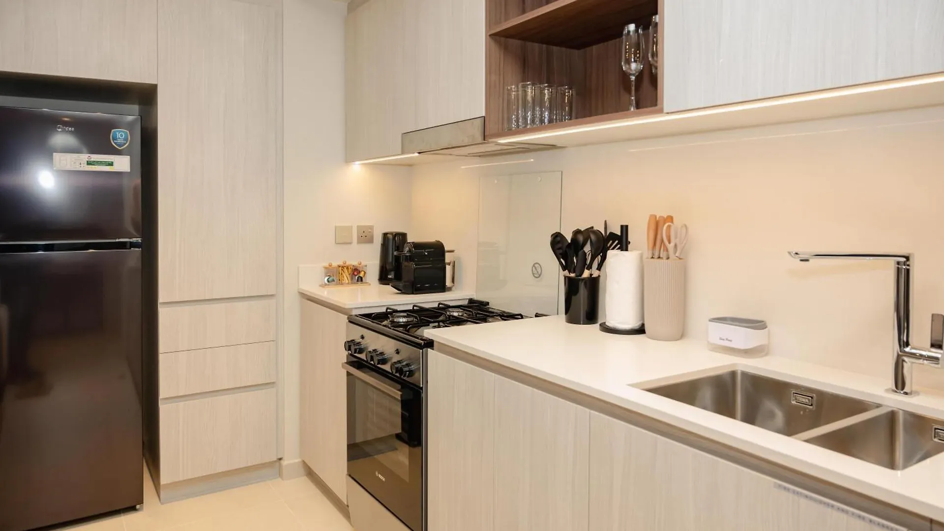 Brand New Modern 2 Bedroom Retreat In Dubai Creek Harbour 0*,